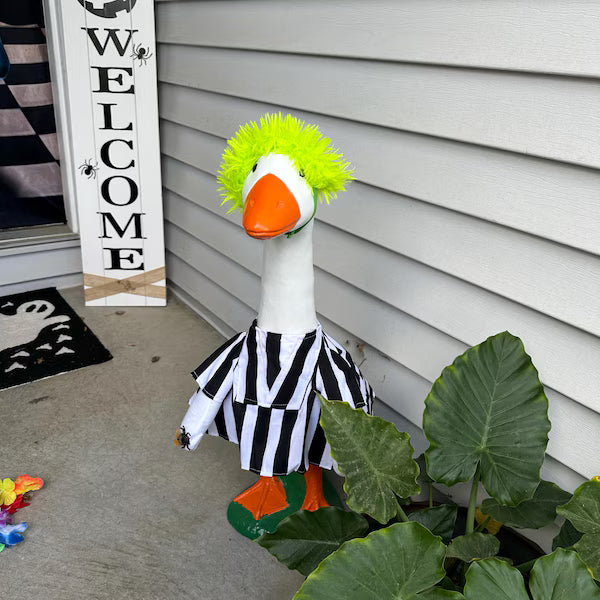 🦢VALORS TOP™Halloween Costume Porch Goose Outfit for 23" Plastic/ Cement Goose Statues