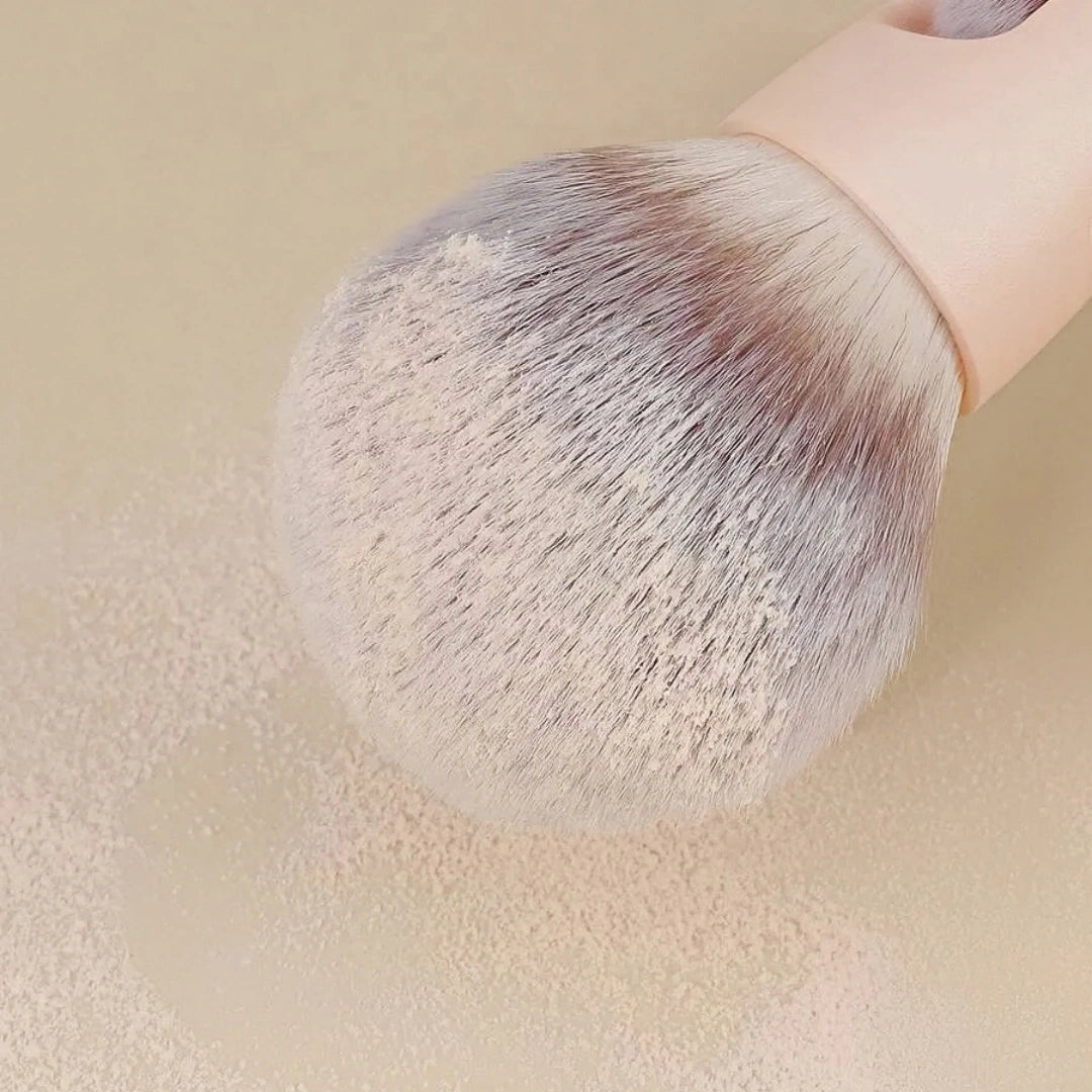 SnapBrush™The Makeup Brush That Finally Fixed My Makeup Bag